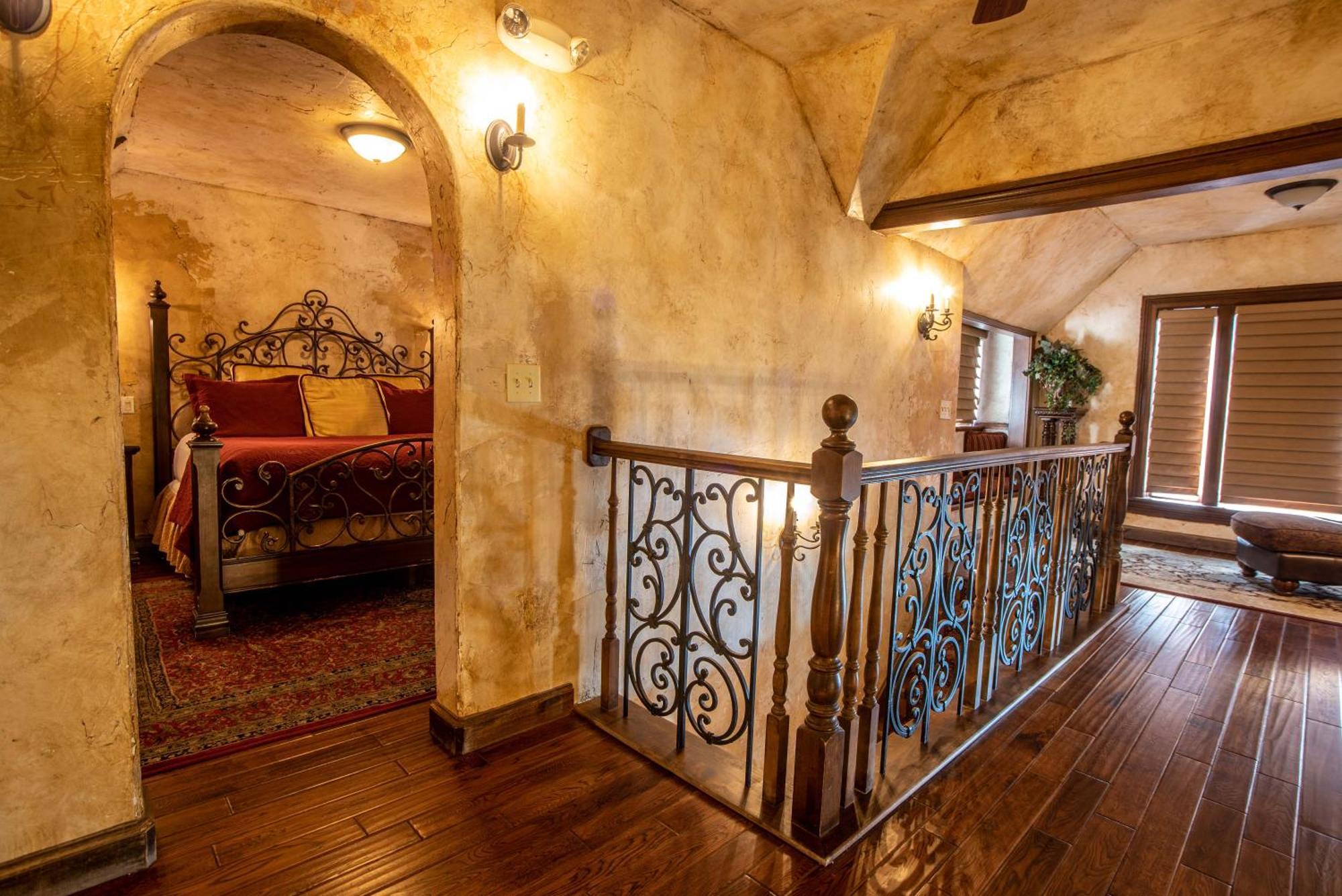 The Anniversary Inn - Logan Exterior photo
